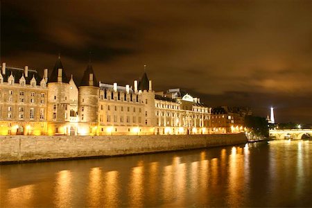 rio de janeiro night lights - Paris Nightshot Stock Photo - Budget Royalty-Free & Subscription, Code: 400-06132843