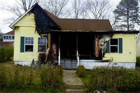 House which has been gutted by flames Stock Photo - Budget Royalty-Free & Subscription, Code: 400-06133534