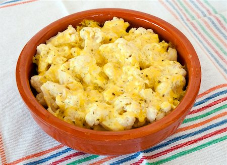 fmgk (artist) - Baked cauliflower with processed cheese in ceramic bowl Stock Photo - Budget Royalty-Free & Subscription, Code: 400-06141583