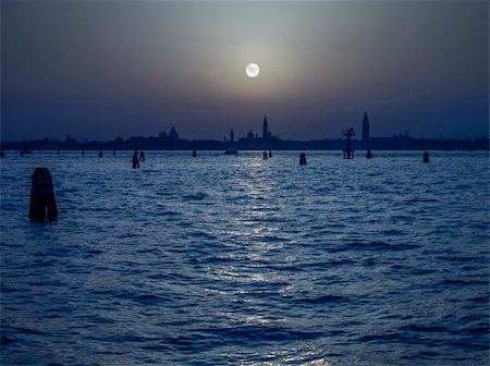 pale color sky - An image of the pale moon over Venice Italy Stock Photo - Budget Royalty-Free & Subscription, Code: 400-06142786