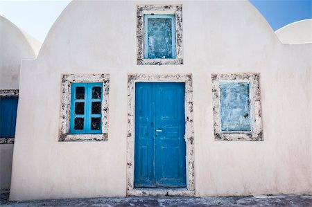 simsearch:400-07036808,k - An image of a nice old house in Santorini view Foto de stock - Royalty-Free Super Valor e Assinatura, Número: 400-06142938