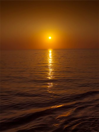 An image of a beautiful sunset over the ocean Stock Photo - Budget Royalty-Free & Subscription, Code: 400-06143103