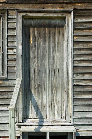 Door to servant's home on old southern plantation. Stock Photo - Budget Royalty-Free & Subscription, Code: 400-06143647