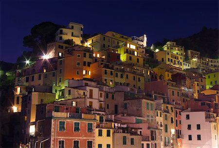 simsearch:400-04852179,k - traditional gouses  in Riomaggiore, Cinque Terre, Italy Stock Photo - Budget Royalty-Free & Subscription, Code: 400-06176890