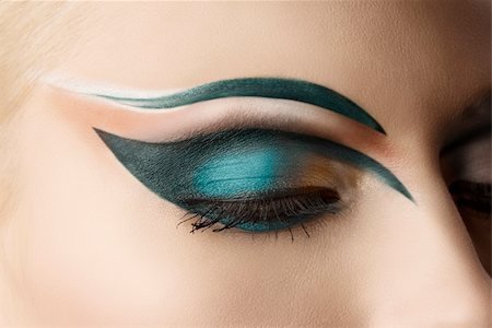 simsearch:400-04552932,k - girl's eye closeup with creative green makeup, it's closed Stock Photo - Budget Royalty-Free & Subscription, Code: 400-06177381