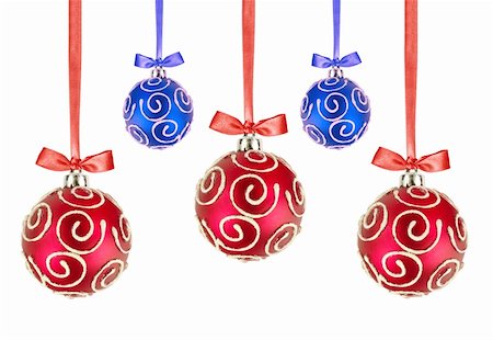simsearch:400-04073863,k - Red and Blue Christmas balls with bows on white background Photographie de stock - Aubaine LD & Abonnement, Code: 400-06177398