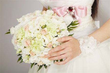 simsearch:400-04161888,k - bouquet in the hands of the bride Fotografie stock - Microstock e Abbonamento, Codice: 400-06170452