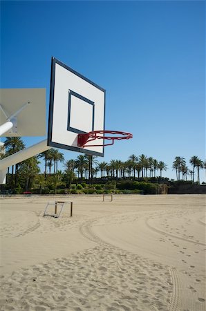 rim sand - A basetball hoop on a sunny Mediterranean beach Stock Photo - Budget Royalty-Free & Subscription, Code: 400-06171201