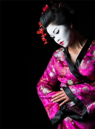 simsearch:400-05383537,k - Closeup portrait of geisha isolated on black Stock Photo - Budget Royalty-Free & Subscription, Code: 400-06207744