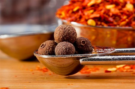 Close-up photograph of black peppercorn in a measuring cup. Stock Photo - Budget Royalty-Free & Subscription, Code: 400-06207968