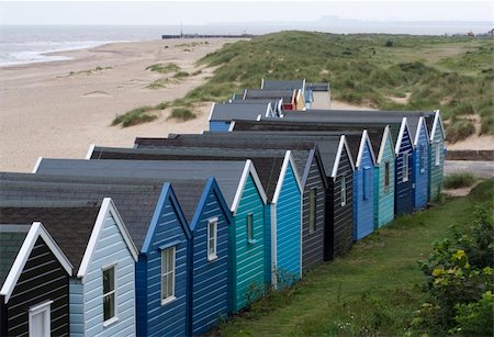 southwold - Beach huts on Southwold Beach looking towards Sizewell, Suffolk, England Stockbilder - Microstock & Abonnement, Bildnummer: 400-06203076