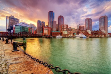 Skyline of downtown Boston, Massachusetts as seen Fan Pier. Foto de stock - Royalty-Free Super Valor e Assinatura, Número: 400-06203688