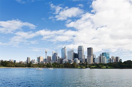 royal botanic gardens - skyline of Sydney with city central business district Foto de stock - Super Valor sin royalties y Suscripción, Código: 400-06332062