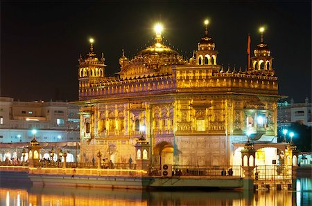 simsearch:400-07990369,k - Golden Temple of Darbar Sahib, the spiritual and cultural center of the Sikh religion, India Stock Photo - Budget Royalty-Free & Subscription, Code: 400-06359767