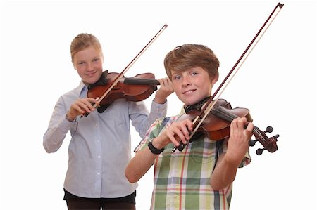 simsearch:400-05745955,k - Portrait of a boy and a girl playing violin on white background Foto de stock - Royalty-Free Super Valor e Assinatura, Número: 400-06366682