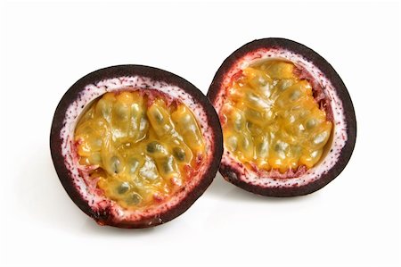 passiflora - Passion fruit on a white background Photographie de stock - Aubaine LD & Abonnement, Code: 400-06367340