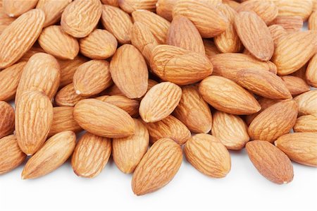 simsearch:400-06520688,k - Heap of almond nuts on white background Stock Photo - Budget Royalty-Free & Subscription, Code: 400-06389103