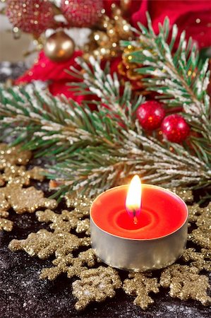 Red christmas candle on a golden snowflake. Stock Photo - Budget Royalty-Free & Subscription, Code: 400-06395652