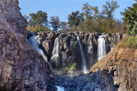 White River Falls State Park Mutliple Waterfalls in Tygh Valley Central Oregon Stock Photo - Budget Royalty-Free & Subscription, Code: 400-06395910