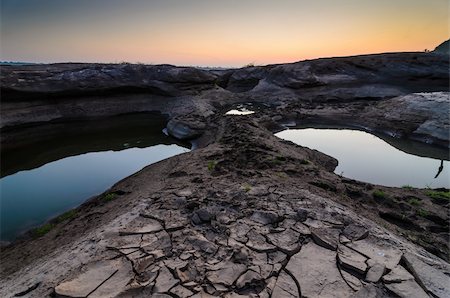 simsearch:400-06417037,k - étang de Sampanbok, dans le fleuve Mékong, Ubon Ratchathani. Grand canyon en Thaïlande Photographie de stock - Aubaine LD & Abonnement, Code: 400-06417036