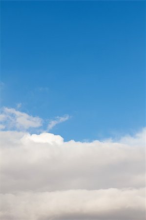 summer blue sky with many white clouds. Foto de stock - Super Valor sin royalties y Suscripción, Código: 400-06413257