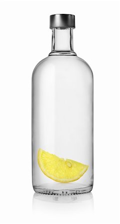 simsearch:614-01027555,k - Bottle of vodka isolated on a white background. Clipping Path Foto de stock - Super Valor sin royalties y Suscripción, Código: 400-06413583