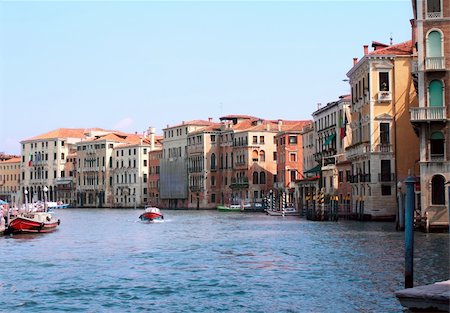 simsearch:400-06391540,k - Typical Venice street. Summer day Stock Photo - Budget Royalty-Free & Subscription, Code: 400-06424005