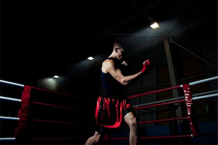 simsearch:685-02941763,k - Young adult man boxing in gym Stock Photo - Budget Royalty-Free & Subscription, Code: 400-06424675