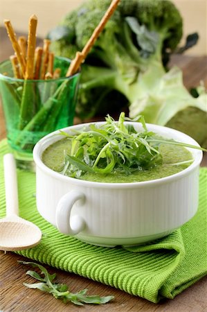 simsearch:400-07298426,k - Cream soup  broccoli with arugula greens in a white bowl Stock Photo - Budget Royalty-Free & Subscription, Code: 400-06427863