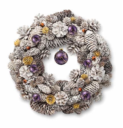 White Christmas door wreath with gold and purple decoration Stock Photo - Budget Royalty-Free & Subscription, Code: 400-06427967