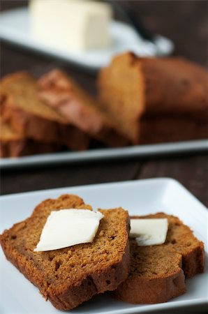 simsearch:400-06429990,k - Fresh homemade baked Autumn pumpkin quick bread Stock Photo - Budget Royalty-Free & Subscription, Code: 400-06429990