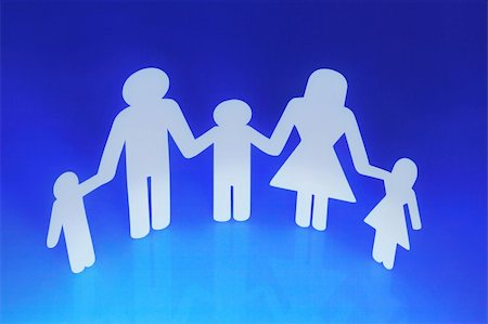parent holding hands child silhouette - Paper Chain Family Holding Hands on Blue background Stock Photo - Budget Royalty-Free & Subscription, Code: 400-06421666