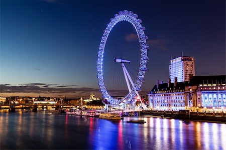 simsearch:400-07895161,k - London Eye and London Cityscape in the Night, United Kingdom Fotografie stock - Microstock e Abbonamento, Codice: 400-06422101