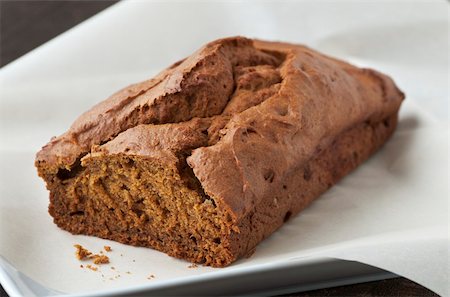 simsearch:400-04145790,k - Fresh homemade baked Autumn pumpkin quick bread Stock Photo - Budget Royalty-Free & Subscription, Code: 400-06430836