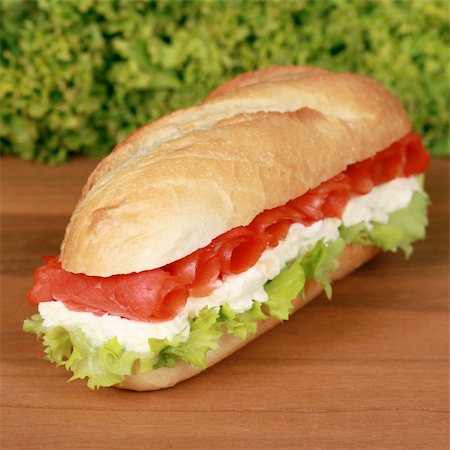 simsearch:400-06421213,k - Fresh sandwich with cheese, lettuce and smoked salmon Foto de stock - Super Valor sin royalties y Suscripción, Código: 400-06460701