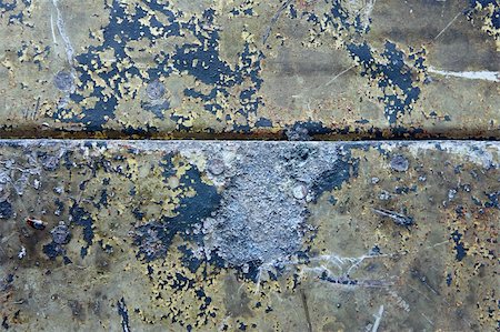 Authentic damaged and rusted metal panels texture from the old Soviet Yakovlev Yak-9 fighter Stockbilder - Microstock & Abonnement, Bildnummer: 400-06462841