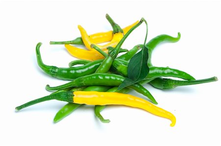 simsearch:400-04697254,k - Small thin green chili peppers on white background Foto de stock - Super Valor sin royalties y Suscripción, Código: 400-06463769