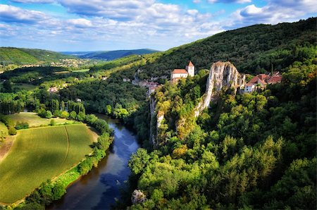Cirq la Popie village on the cliffs scenic landscape view, France Stock Photo - Budget Royalty-Free & Subscription, Code: 400-06475768