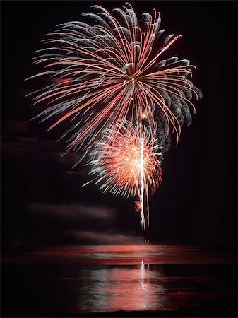 simsearch:400-06178928,k - 4th of July Independance Day Fireworks Atlantic City Stock Photo - Budget Royalty-Free & Subscription, Code: 400-06477768