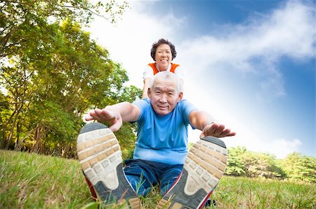 happy asian Senior couple Stock Photo - Budget Royalty-Free & Subscription, Code: 400-06477846