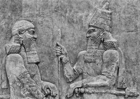 simsearch:845-02726451,k - Dating back to 3500 B.C., Mesopotamian art war intended to serve as a way to glorify powerful rulers and their connection to divinity Foto de stock - Royalty-Free Super Valor e Assinatura, Número: 400-06478042