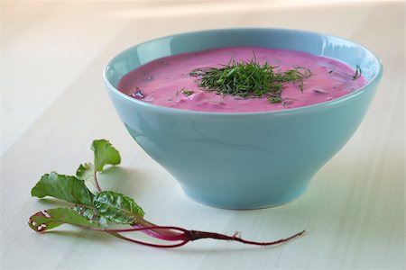 Chl?odnik - cold beetroot soup in a bowl on a wooden table. Seasonal dish. Stockbilder - Microstock & Abonnement, Bildnummer: 400-06485466