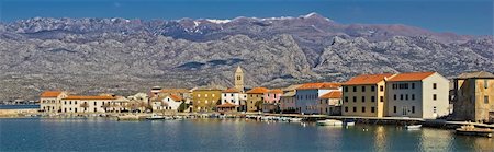 simsearch:400-04846993,k - Town of Vinjerac in front of Paklenica National park, Dalmatia, Croatia - panoramic view Foto de stock - Royalty-Free Super Valor e Assinatura, Número: 400-06480690