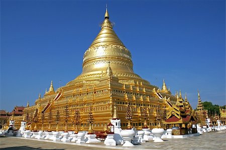 Beautiful Shwezigon Pagoda, one of the attractions of Bagan, Myanmar Stock Photo - Budget Royalty-Free & Subscription, Code: 400-06481594