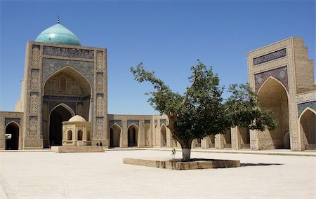 Mosque Kalon, worth point of seeing in Bukhara, silk road, Uzbekistan, Asia Foto de stock - Royalty-Free Super Valor e Assinatura, Número: 400-06481596