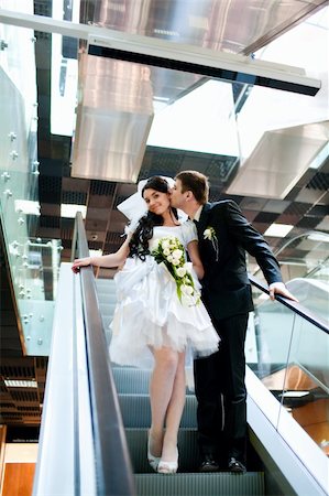 simsearch:400-05093259,k - bride and groom in metro Stock Photo - Budget Royalty-Free & Subscription, Code: 400-06518438