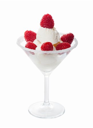 simsearch:400-04667118,k - Ice Cream with Raspberries, isolated on white Photographie de stock - Aubaine LD & Abonnement, Code: 400-06519652