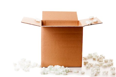 polystyrène - Shipping box with packaging material isolated on white background Photographie de stock - Aubaine LD & Abonnement, Code: 400-06524317