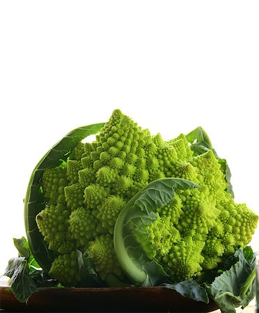 romanesco - head of cabbage romanesco on wooden plate Stock Photo - Budget Royalty-Free & Subscription, Code: 400-06529465