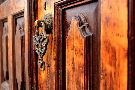 symbols for turkey - wooden old door and antique door knocker Stock Photo - Budget Royalty-Free & Subscription, Code: 400-06521685